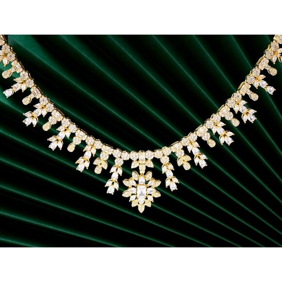 Dream A Little Dream Is A Unique One-Of-A-Kind 8-piece Tiara  Bridal Ensemble - Picture 5 of 16